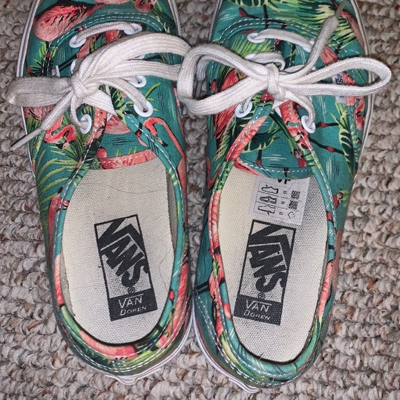 Flamingo Vans - Picture 2 of 5